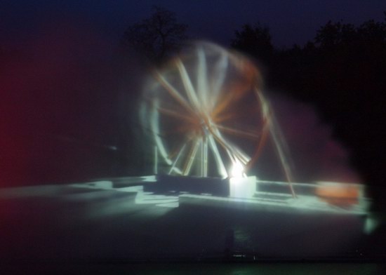 湖面水幕投影喷泉